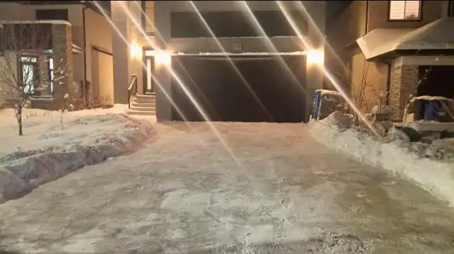 ANY ONE HAVE WORK AVAILABLE FOR THE DAY NEEDING LABOUR HELP ??