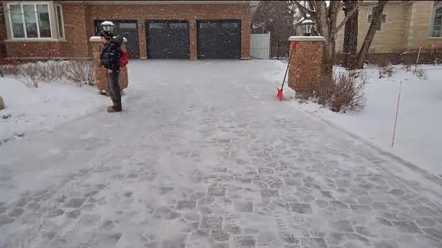 ANY ONE HAVE WORK AVAILABLE FOR THE DAY NEEDING LABOUR HELP ?? - Photo 3