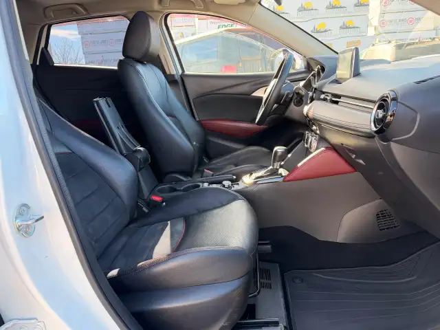 2016 Mazda CX-3 GT AWD : Low Mileage, Very Well Serviced - Photo 10