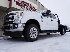 2022 Ford F-350 XLT 4WD Crew Cab | HEAVY DUTY FLAT DECK!! - Photo 12