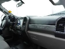 2022 Ford F-350 XLT 4WD Crew Cab | HEAVY DUTY FLAT DECK!! - Photo 28