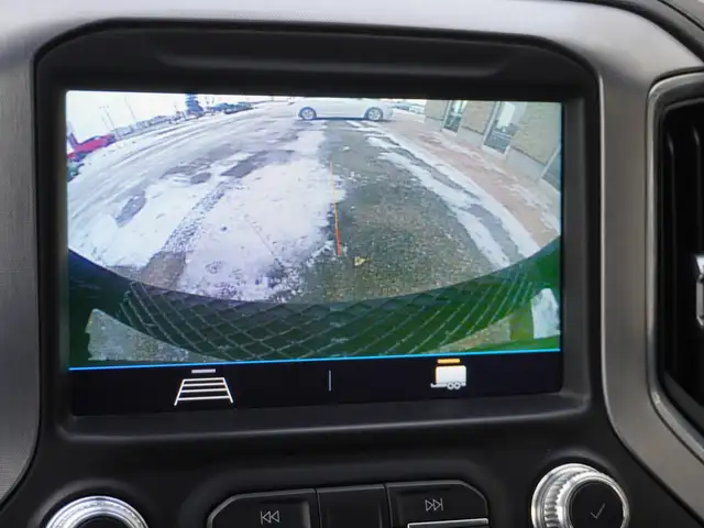 2021 GMC Sierra 3500HD 6.6 Power Crew Cab, HTD SEATS / WHEEL! - Photo 32