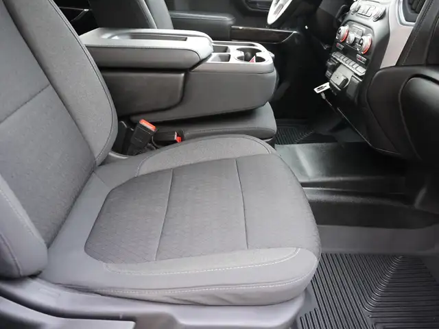 2021 GMC Sierra 3500HD 6.6 Power Crew Cab, HTD SEATS / WHEEL! - Photo 35