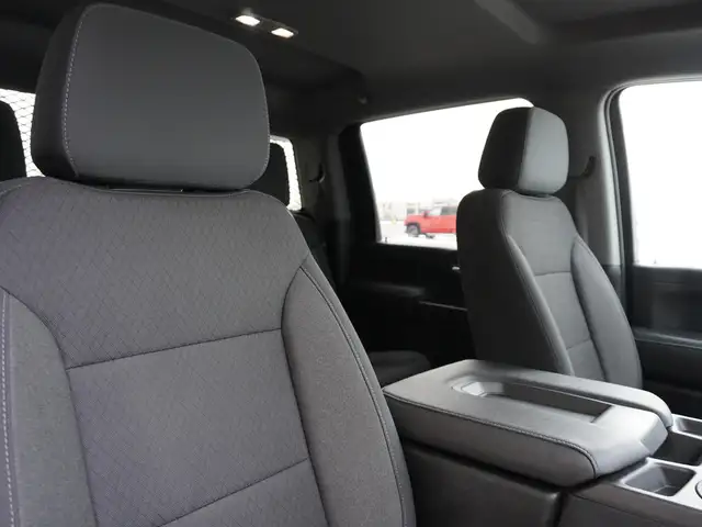 2021 GMC Sierra 3500HD 6.6 Power Crew Cab, HTD SEATS / WHEEL! - Photo 36