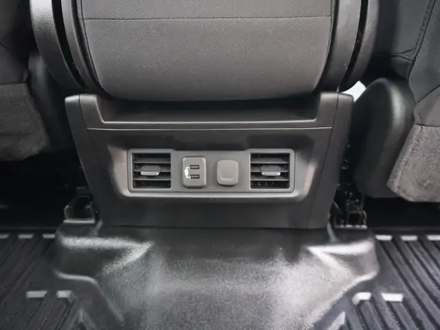 2021 GMC Sierra 3500HD 6.6 Power Crew Cab, HTD SEATS / WHEEL! - Photo 38