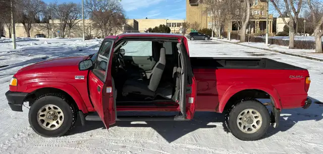 2001 Mazda B4000 - Photo 3