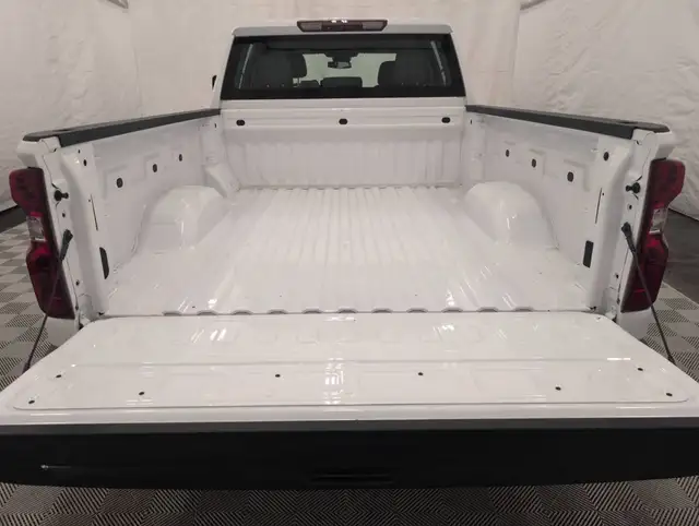 2024 Chevrolet Silverado 3500HD - Photo 6