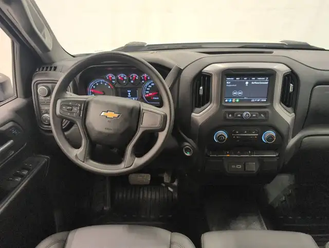 2024 Chevrolet Silverado 3500HD - Photo 15