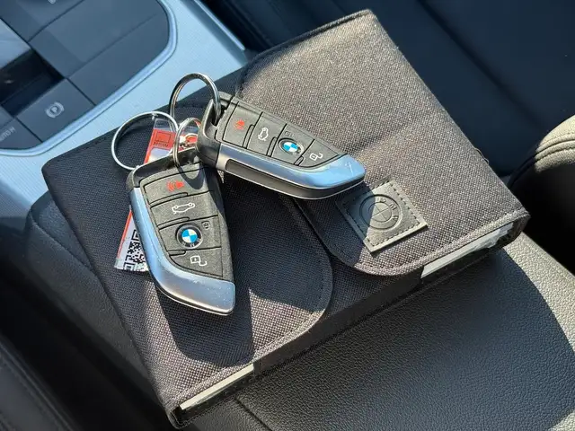 2021 BMW 3 Series NO ACCIDENTS l X-Drive l Hybrid l AWD l Plug-I - Photo 36