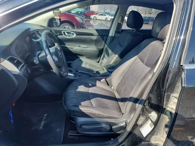 2018 Nissan Sentra NO ACCIDENTS l SV l FWD l 1.8L l 4Cyl l Autom - Photo 6