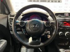 2015 Kia Soul - Photo 17