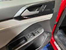 2022 Volkswagen Taos - Photo 9