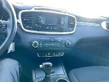 2018 Kia Sorento LX - Photo 19