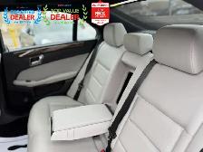 2011 Mercedes-Benz E-Class 350 //AMG PKG | PANO | HARMAN KARDON - Photo 41