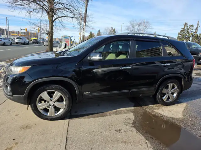 2012 Kia Sorento AWD 4dr V6 Auto EX - Photo 3