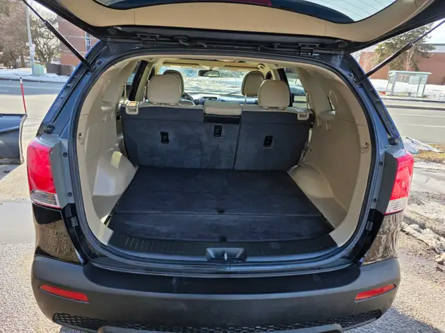 2012 Kia Sorento AWD 4dr V6 Auto EX - Photo 5