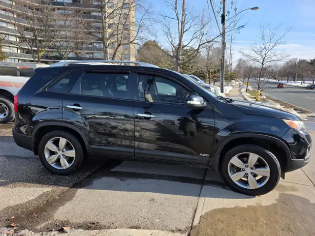 2012 Kia Sorento AWD 4dr V6 Auto EX - Photo 6