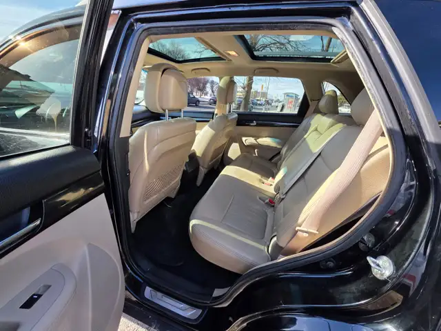 2012 Kia Sorento AWD 4dr V6 Auto EX - Photo 18