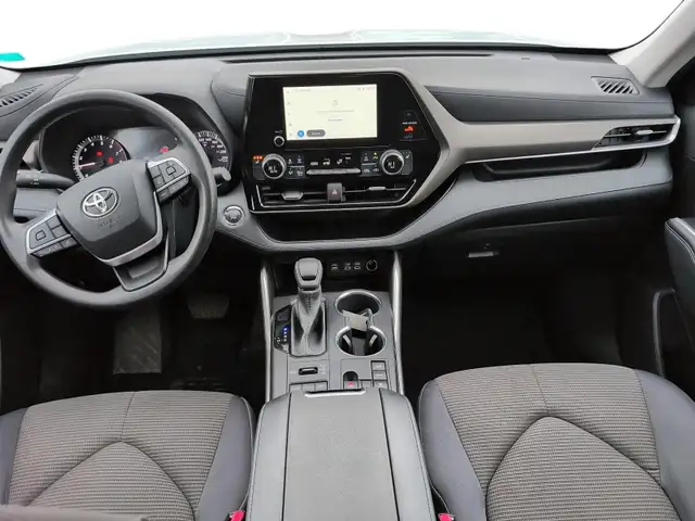 2023 Toyota Highlander LE LE | 8-passenger seating | Safety S... - Photo 13