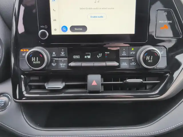 2023 Toyota Highlander LE LE | 8-passenger seating | Safety S... - Photo 14