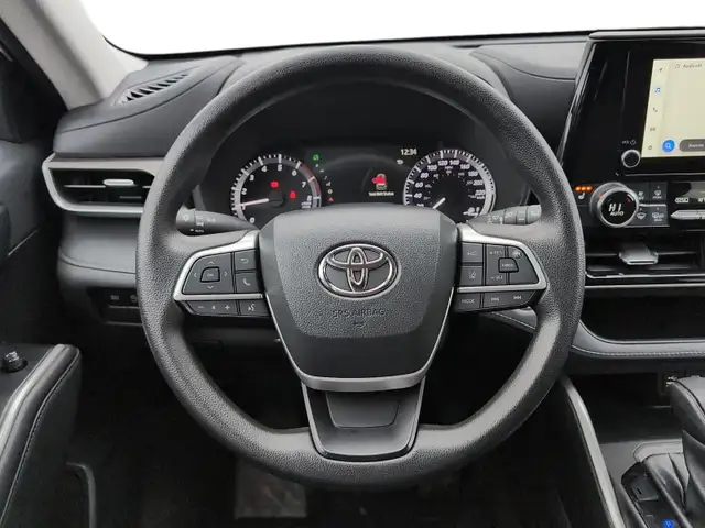 2023 Toyota Highlander LE LE | 8-passenger seating | Safety S... - Photo 16