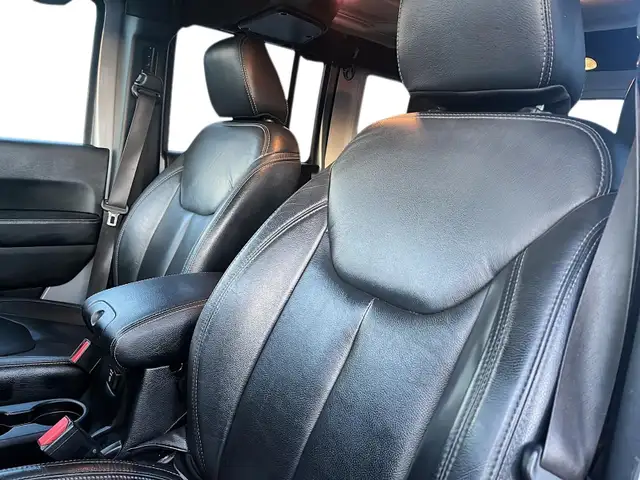 2018 Jeep Wrangler JK Unlimited Sahara Sahara | V6 | Navigati... - Photo 7