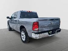2023 RAM 1500 Classic SLT SLT | Crew Cab | 5.7L V8 - Photo 4