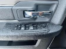 2023 RAM 1500 Classic SLT SLT | Crew Cab | 5.7L V8 - Photo 12