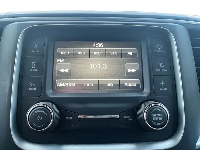 2023 RAM 1500 Classic SLT SLT | Crew Cab | 5.7L V8 - Photo 19