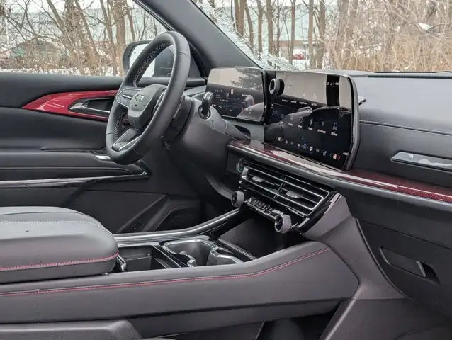 2026 Chevrolet Traverse Z71- Conv Pkg - Trailering Pkg - Used - Photo 17