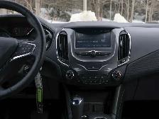 2018 Chevrolet Cruze LT- Heated Seats - Reverse Camera - Photo 20