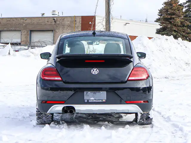 2018 Volkswagen Beetle Dune- Sunroof - Heated Seats - Photo 12