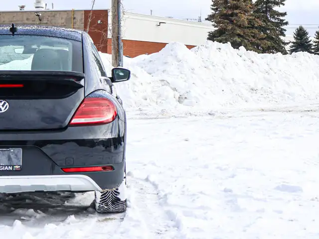 2018 Volkswagen Beetle Dune- Sunroof - Heated Seats - Photo 13
