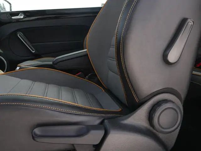 2018 Volkswagen Beetle Dune- Sunroof - Heated Seats - Photo 19