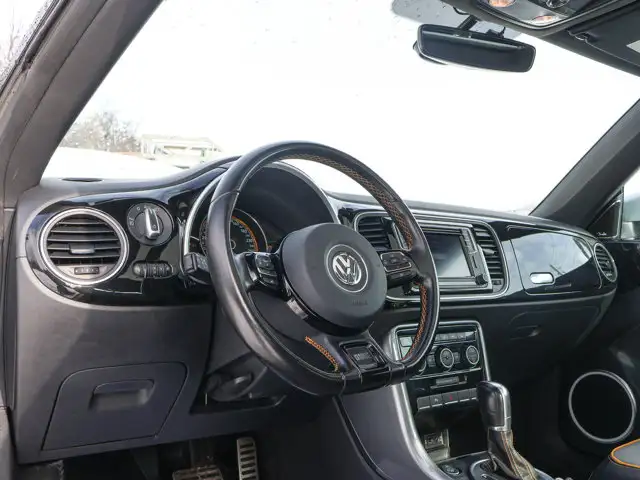 2018 Volkswagen Beetle Dune- Sunroof - Heated Seats - Photo 20