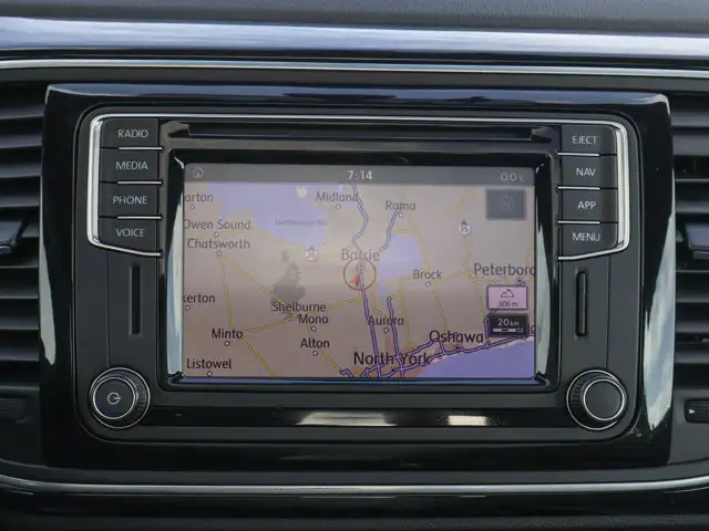 2018 Volkswagen Beetle Dune- Sunroof - Heated Seats - Photo 30