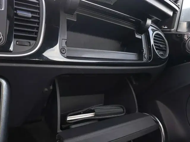 2018 Volkswagen Beetle Dune- Sunroof - Heated Seats - Photo 36