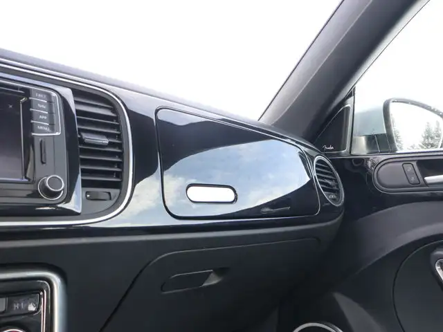 2018 Volkswagen Beetle Dune- Sunroof - Heated Seats - Photo 37