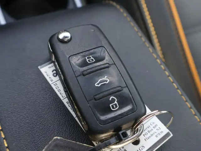 2018 Volkswagen Beetle Dune- Sunroof - Heated Seats - Photo 39