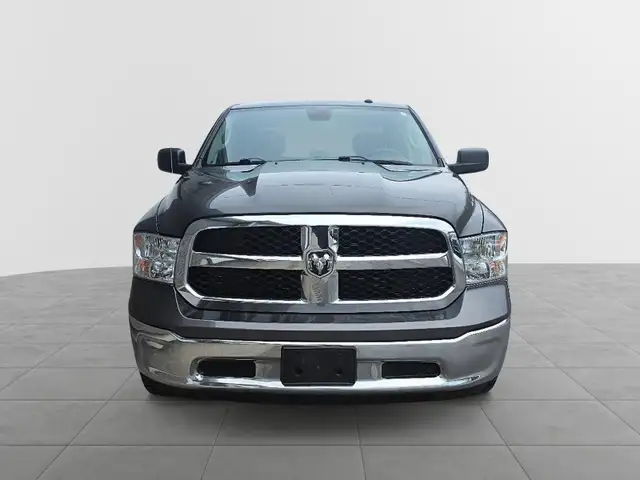 2023 RAM 1500 Classic SLT SLT | 4WD CrewCab | 5.7L V8 - Photo 3
