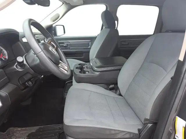 2023 RAM 1500 Classic SLT SLT | 4WD CrewCab | 5.7L V8 - Photo 10