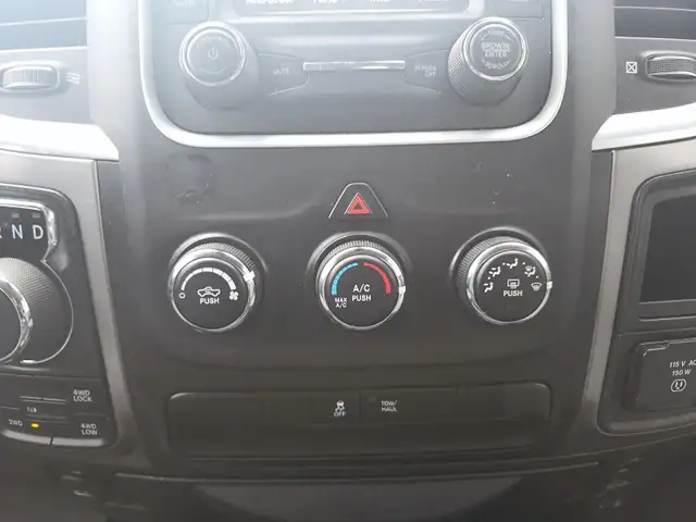 2023 RAM 1500 Classic SLT SLT | 4WD CrewCab | 5.7L V8 - Photo 13