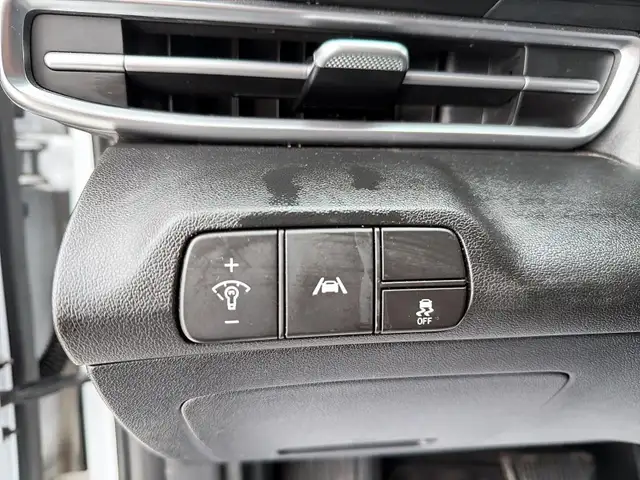 2023 Hyundai Elantra Preferred Preferred | Heated Front Seats... - Photo 20