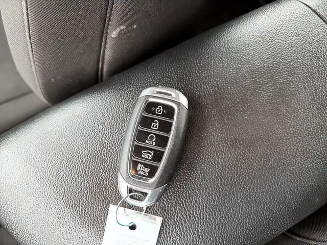 2023 Hyundai Elantra Preferred Preferred | Heated Front Seats... - Photo 21