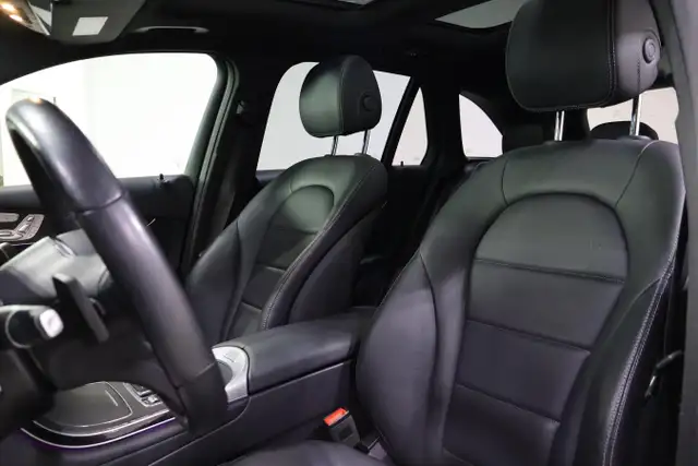 2021 Mercedes-Benz GLC 300 4MATIC SUV - Photo 13