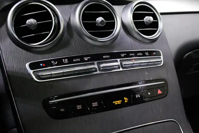 2021 Mercedes-Benz GLC 300 4MATIC SUV - Photo 18