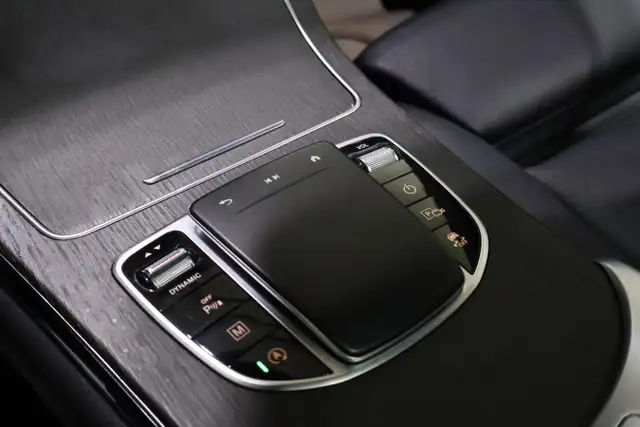 2021 Mercedes-Benz GLC 300 4MATIC SUV - Photo 19