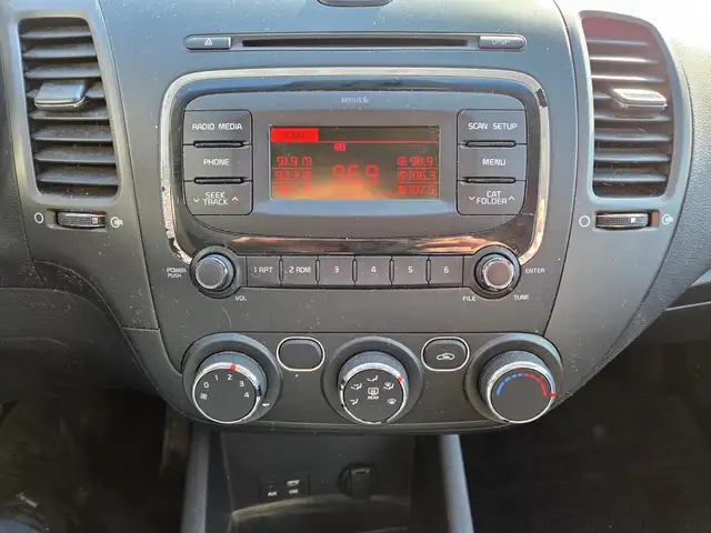 KIA Forte LX 2017 LX BAS KILO AUBAINE - Photo 22