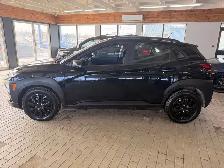 2020 Hyundai Kona 2.0L Essential AWD - Photo 2