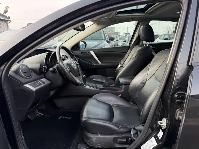 2012 MAZDA MAZDA3 S Grand Touring - Photo 10